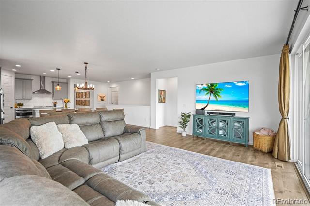 5693 Saddle Skirt Street