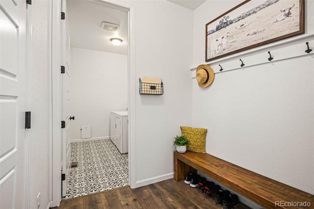 5693 Saddle Skirt Street