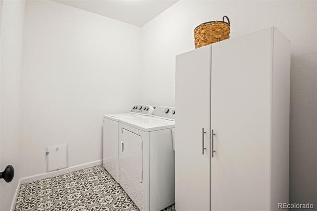 5693 Saddle Skirt Street