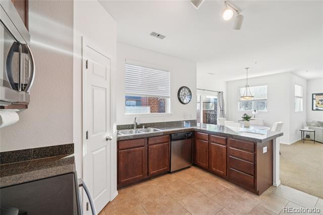 9637 E 5th Avenue Unit: 206