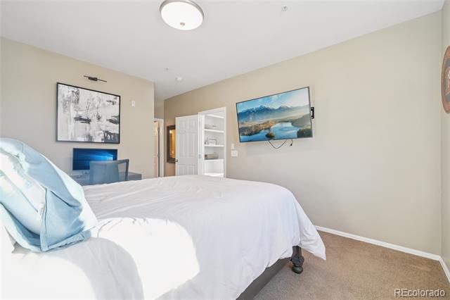 9637 E 5th Avenue Unit: 206