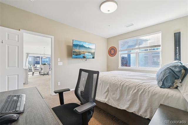 9637 E 5th Avenue Unit: 206