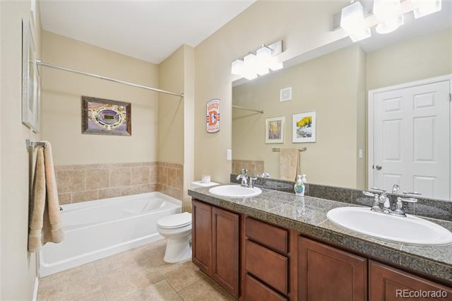 9637 E 5th Avenue Unit: 206