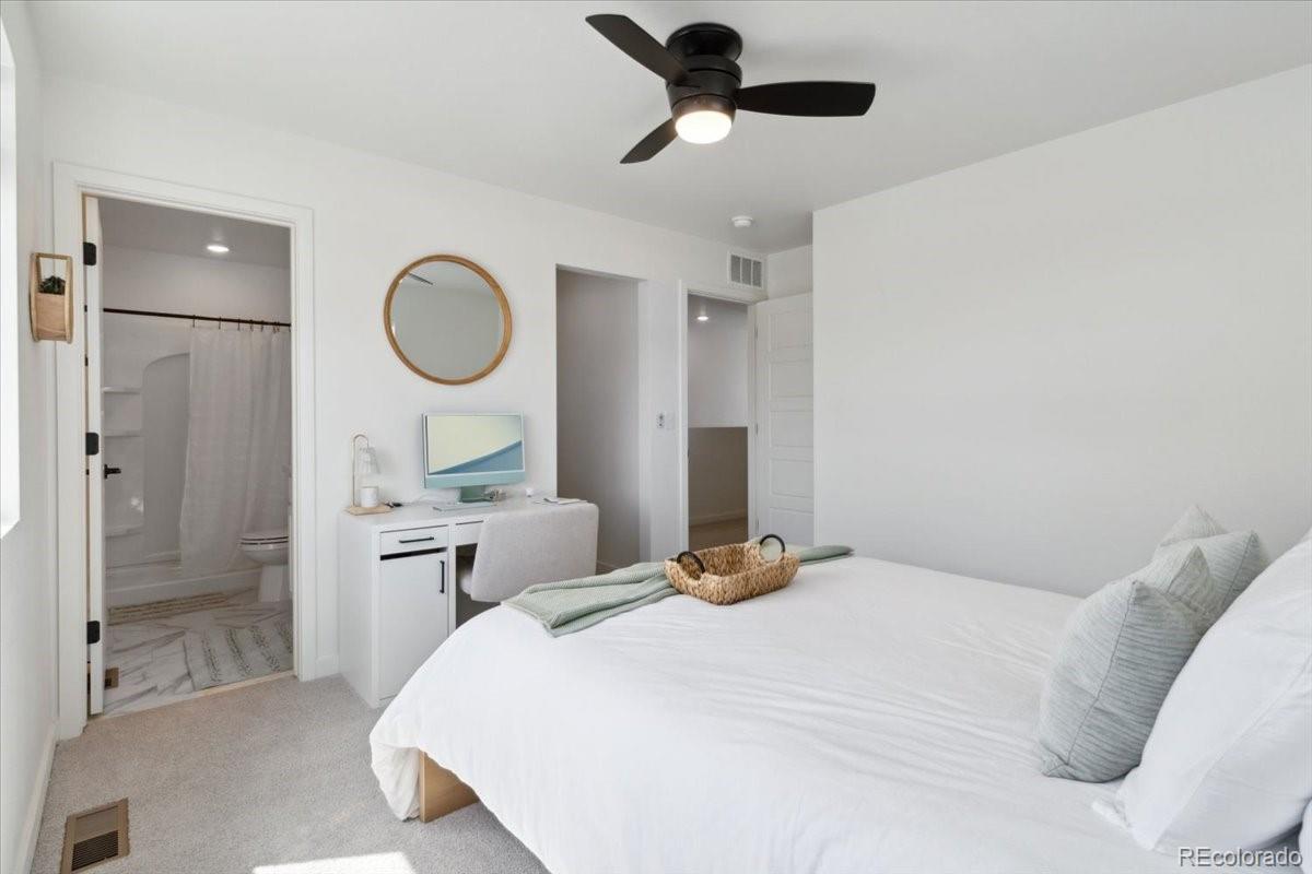 503 S Rollie Avenue Unit: 12D