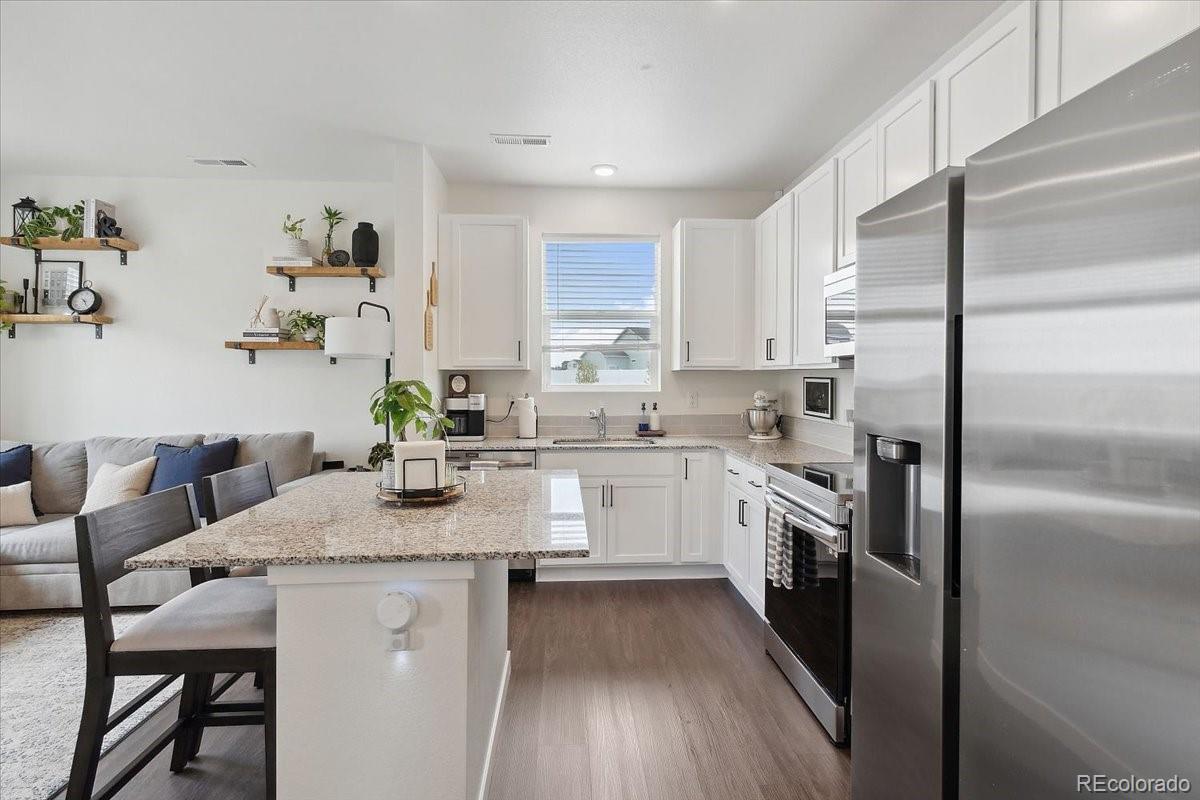503 S Rollie Avenue Unit: 12D