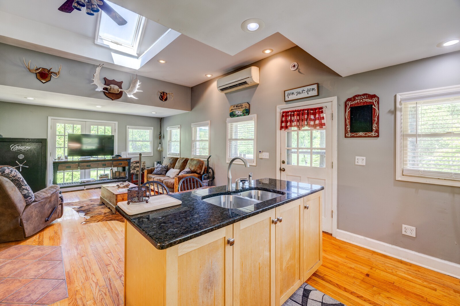 150 Farwell Rd