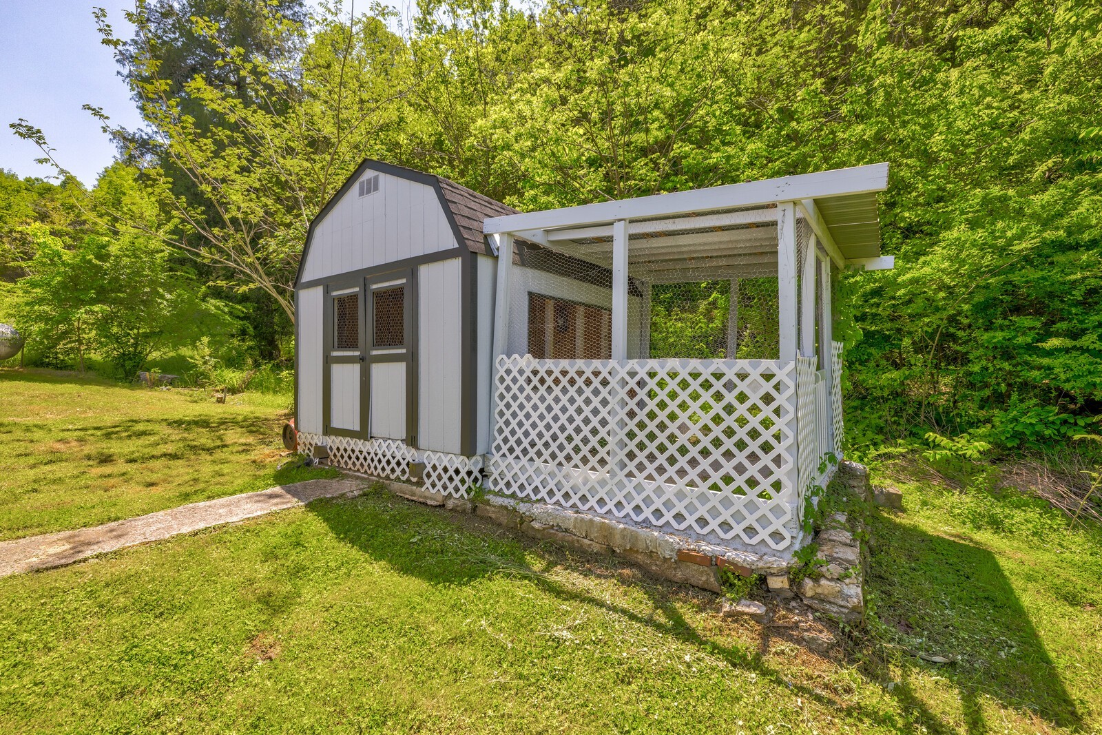150 Farwell Rd