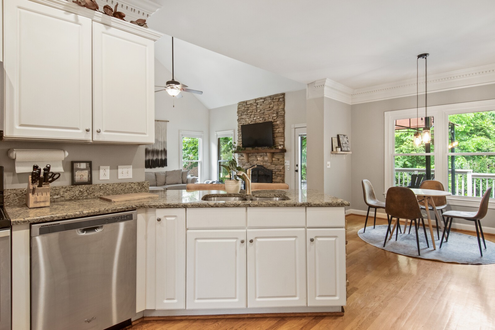 324 Julianna Cir