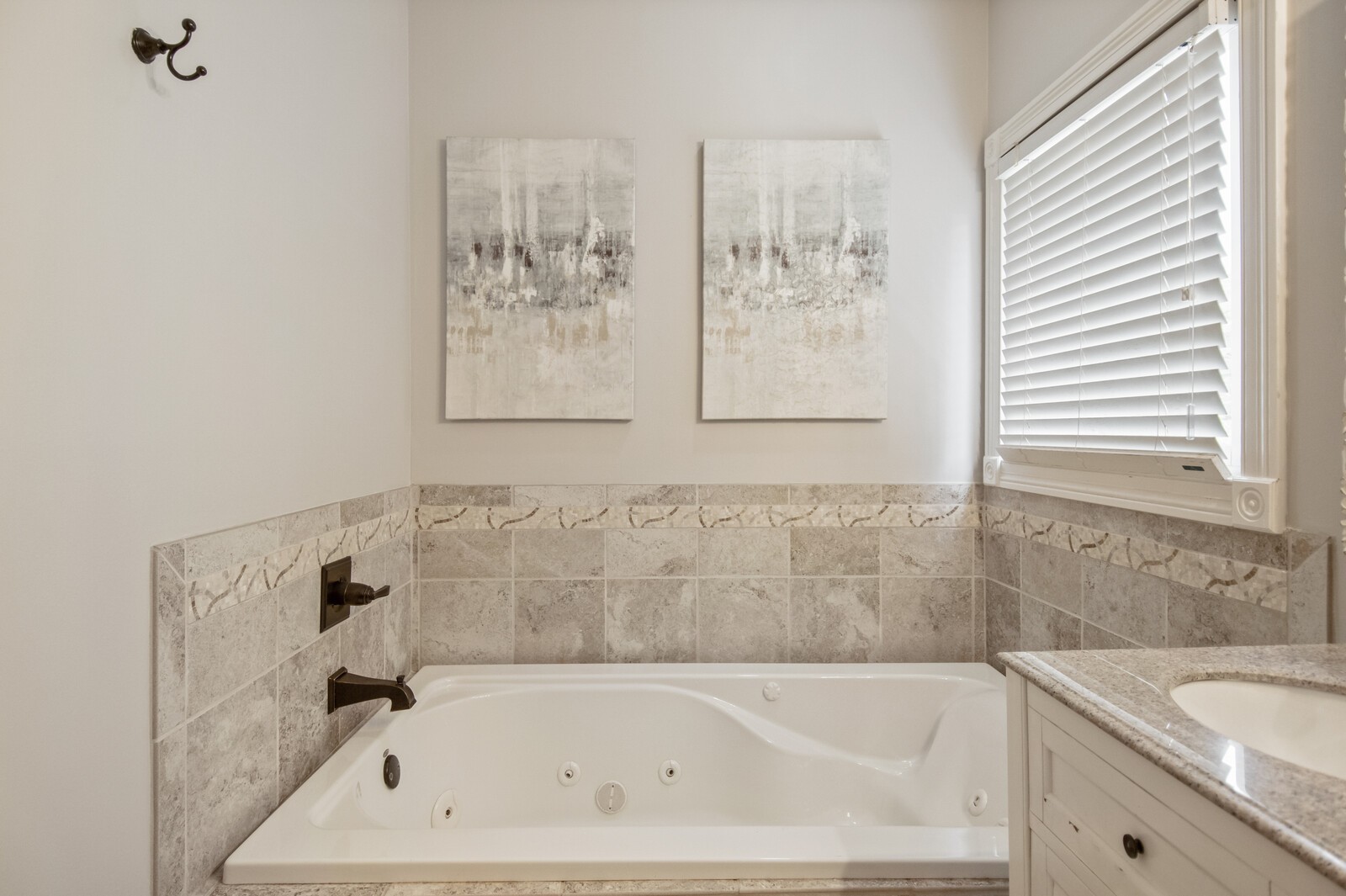 324 Julianna Cir
