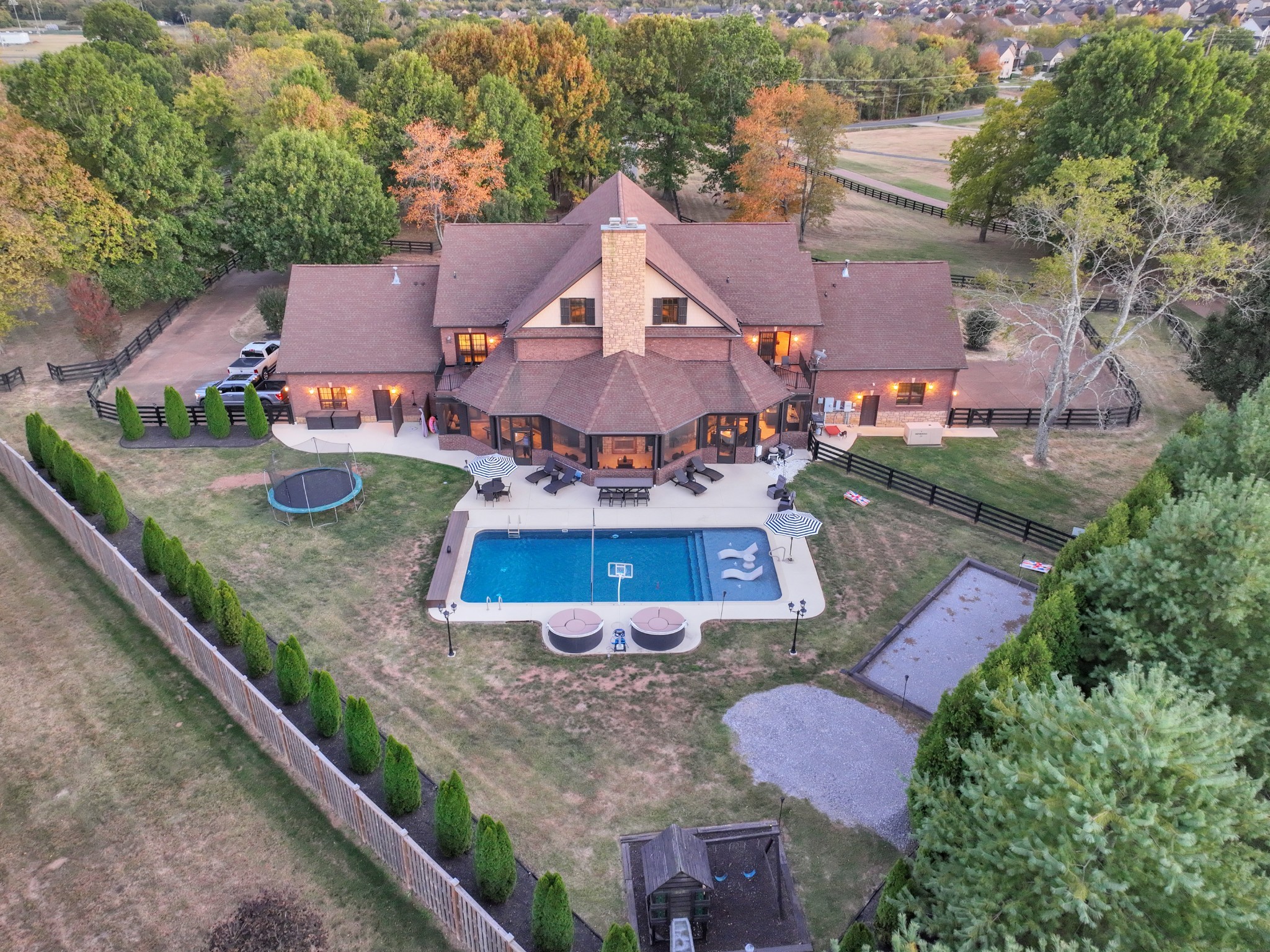 1767 Saundersville Rd