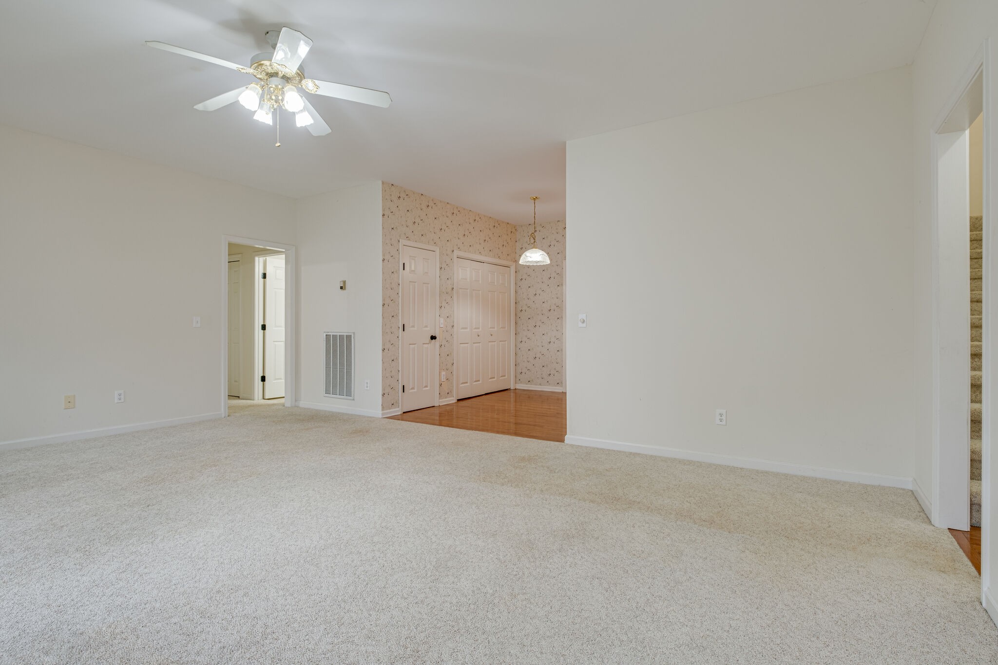 325 E Eastland St Unit: 24