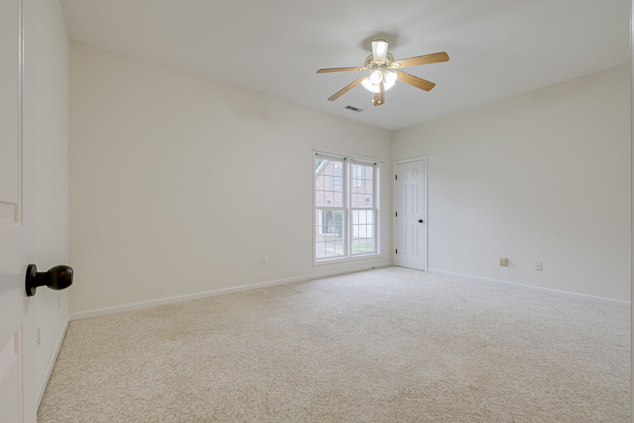 325 E Eastland St Unit: 24