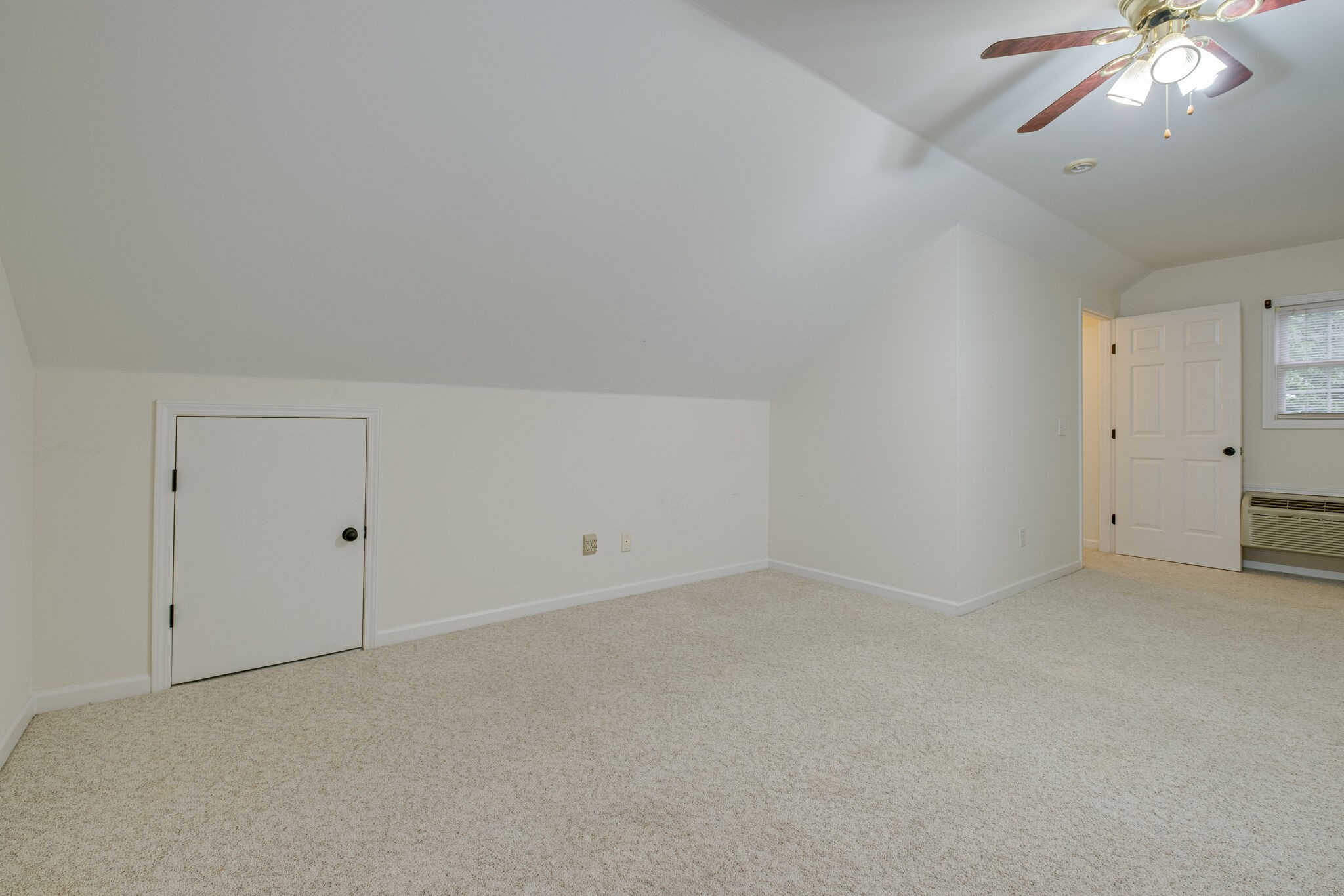 325 E Eastland St Unit: 24