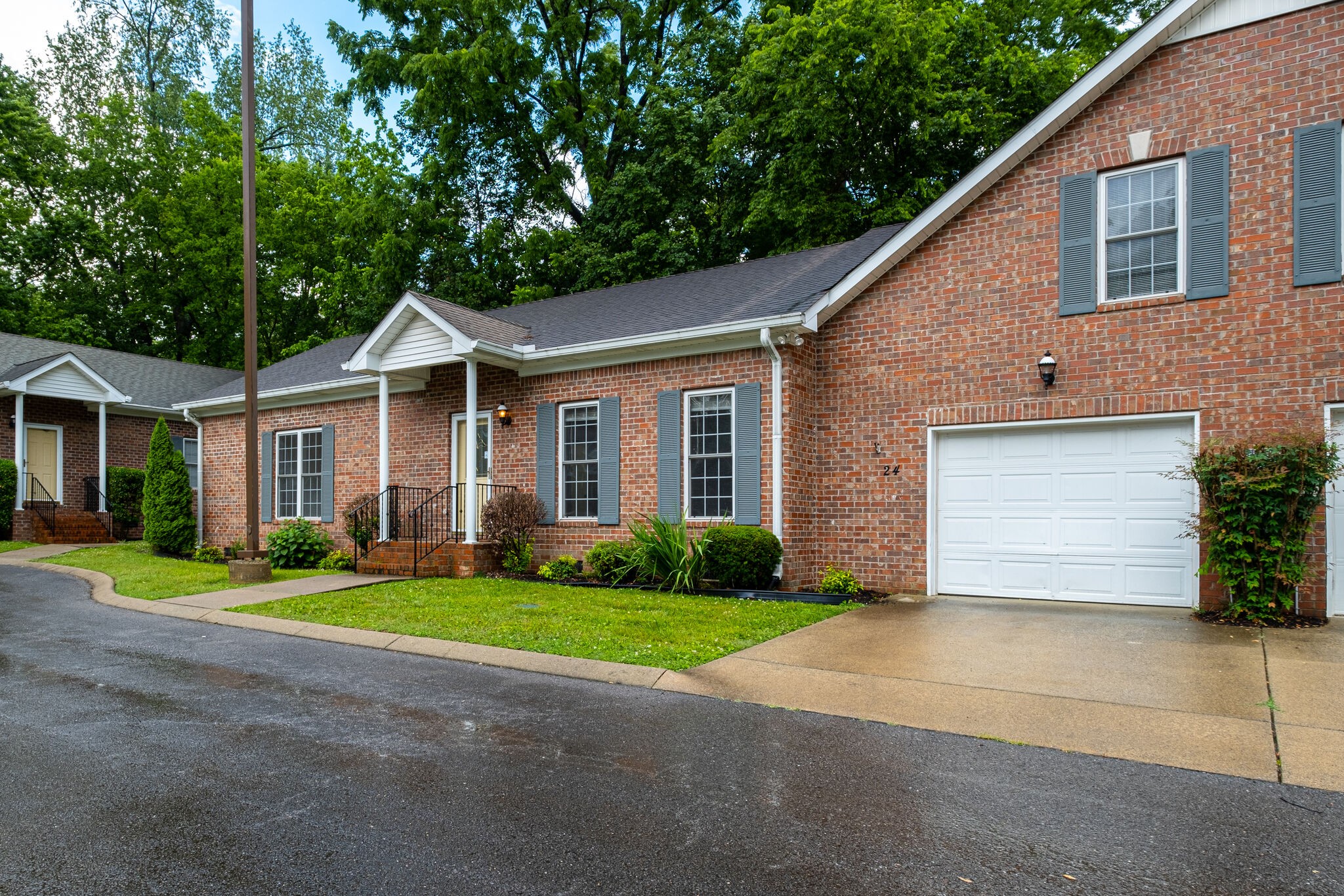 325 E Eastland St Unit: 24