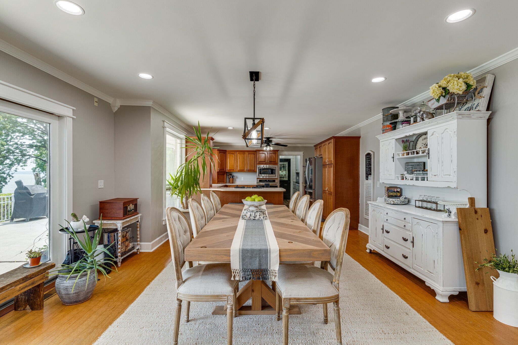 280 Bluegrass Dr