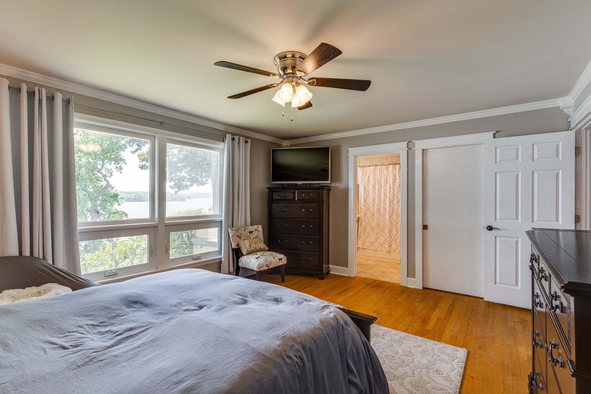 280 Bluegrass Dr