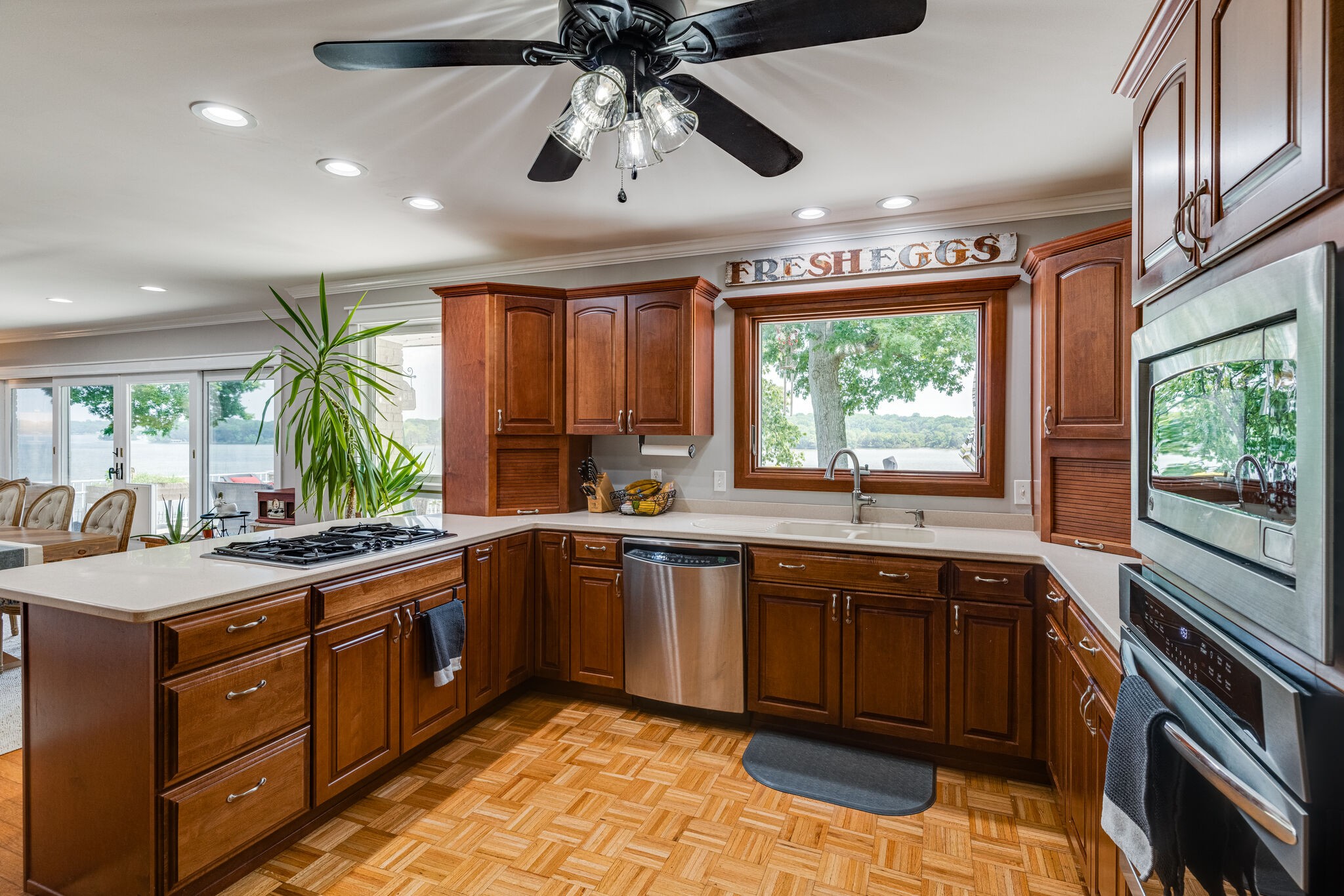 280 Bluegrass Dr