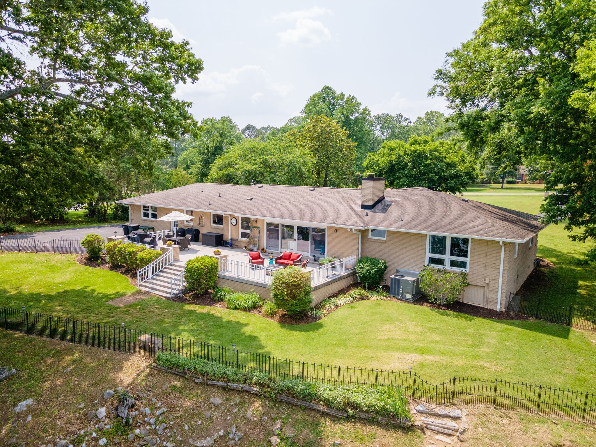 280 Bluegrass Dr