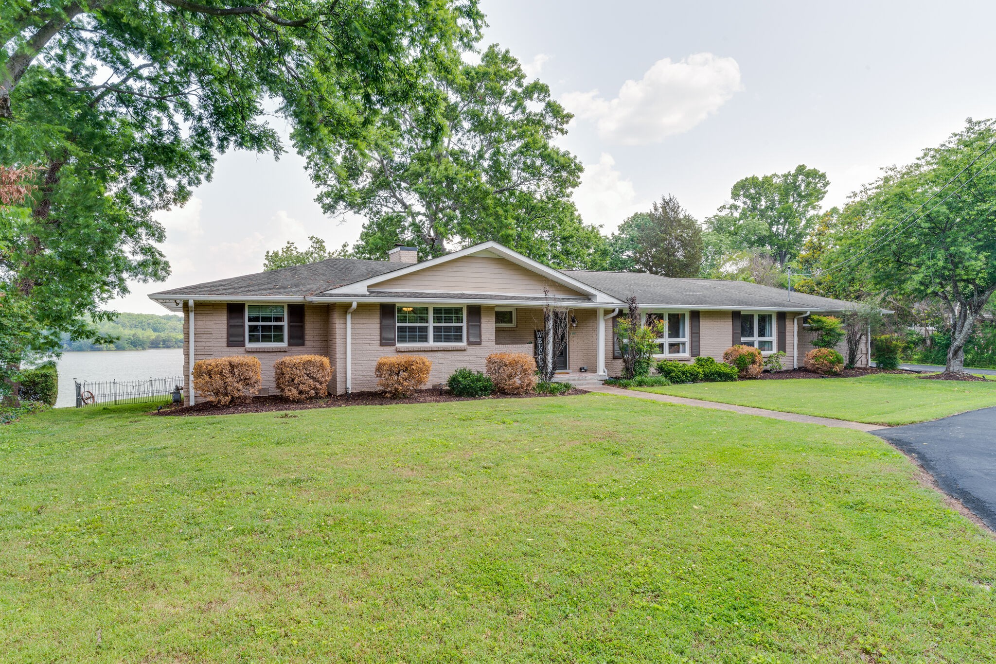 280 Bluegrass Dr