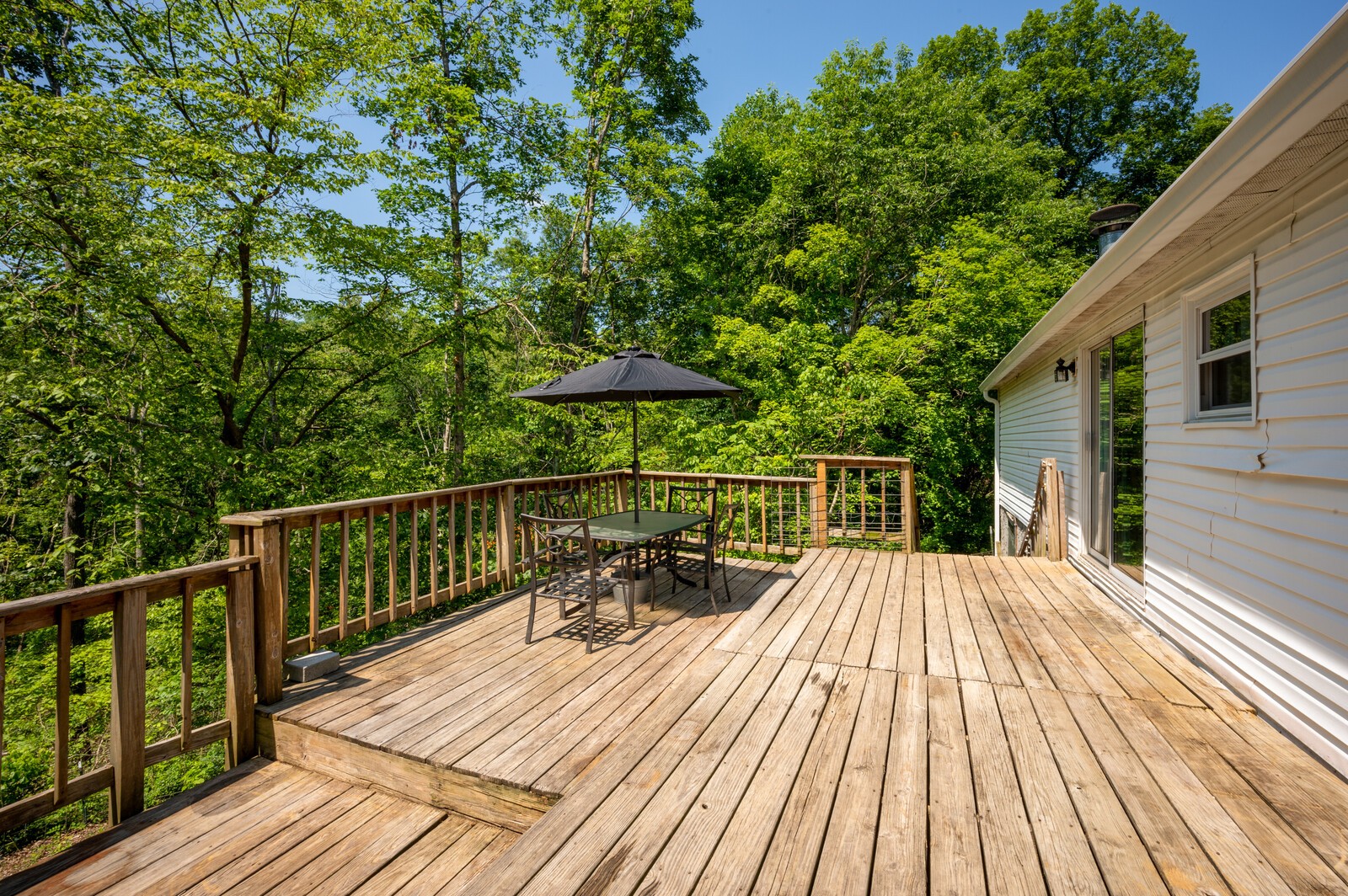1023 Hopewood Ln