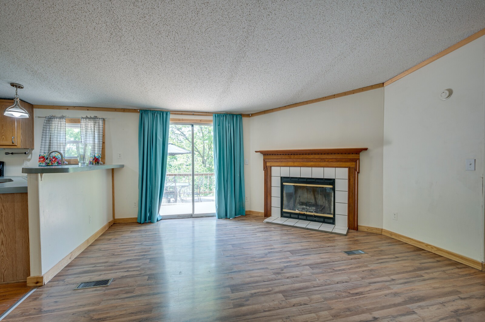 1023 Hopewood Ln