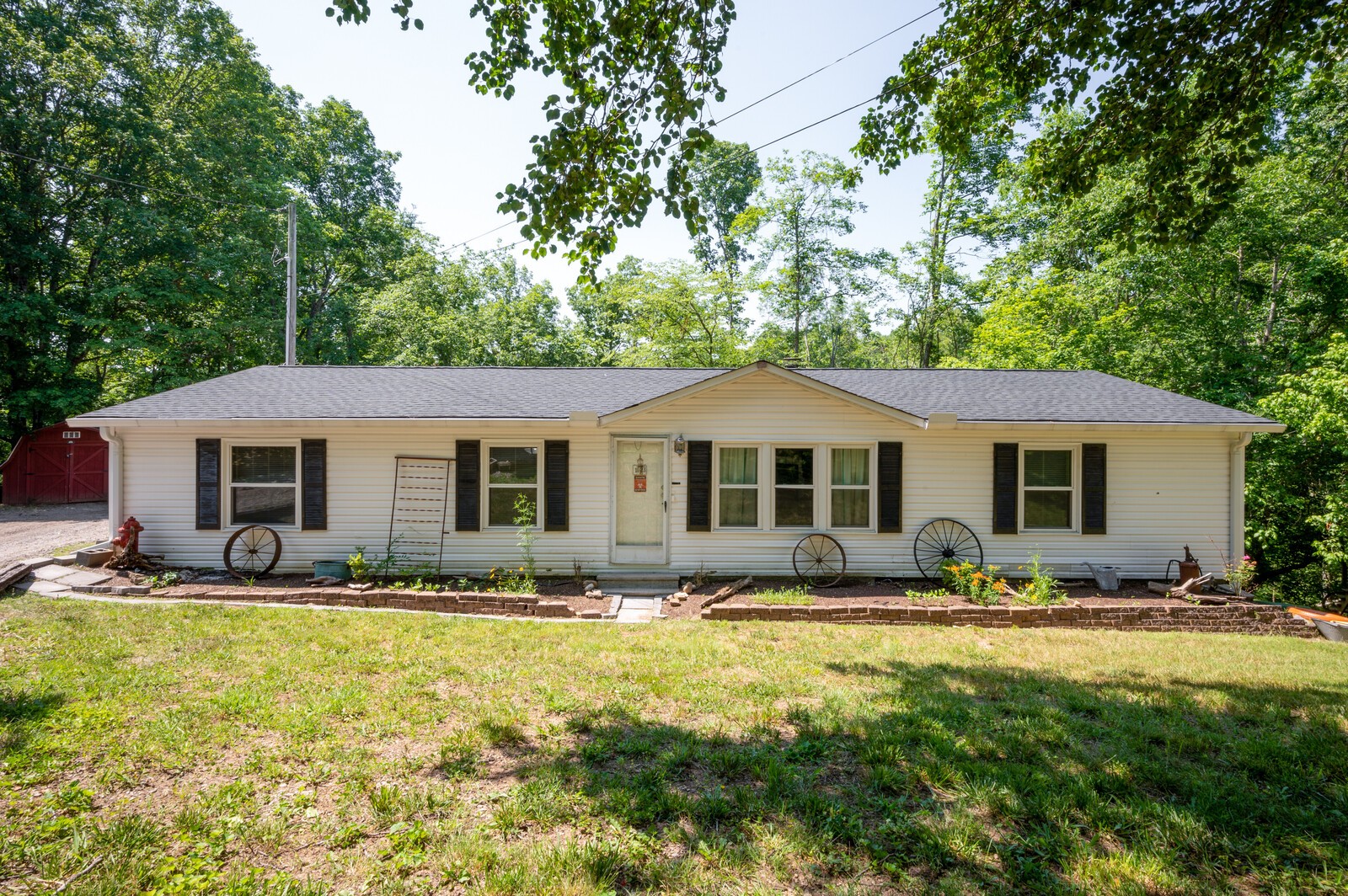 1023 Hopewood Ln