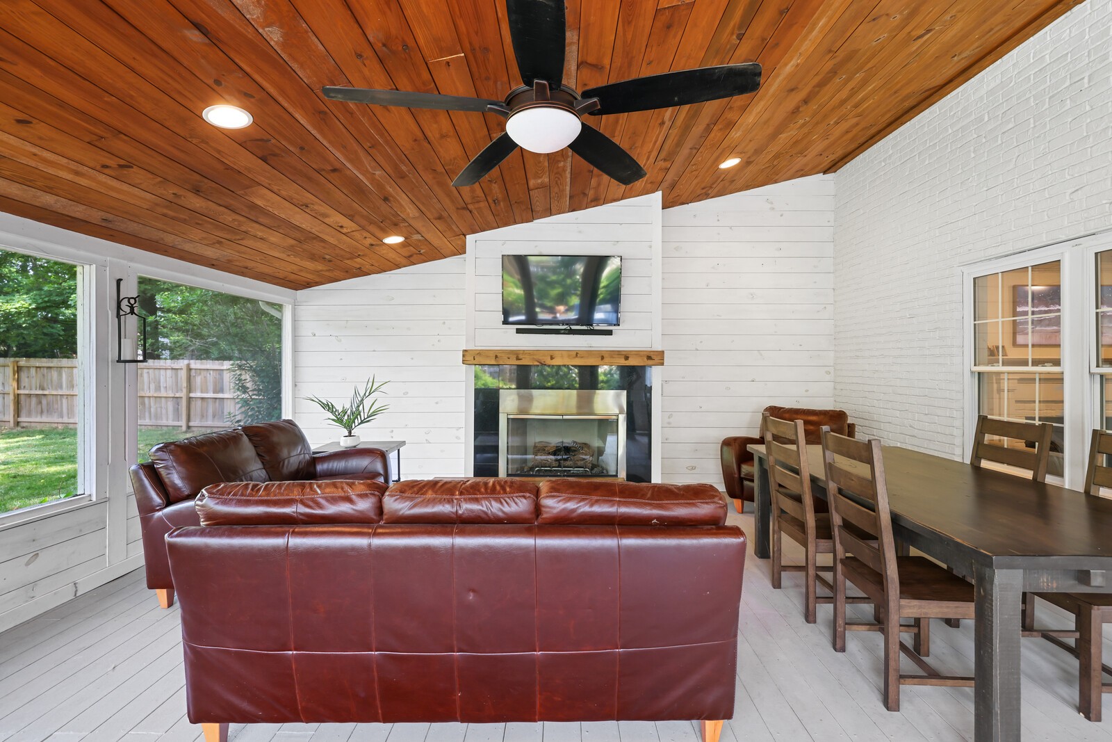 123 Arrowhead Dr