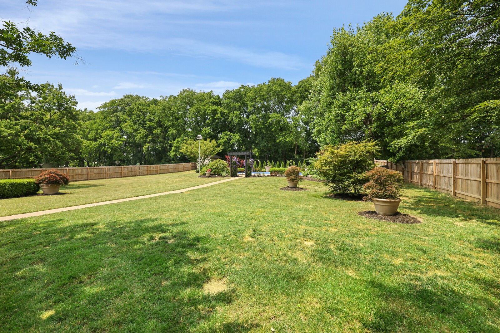 123 Arrowhead Dr