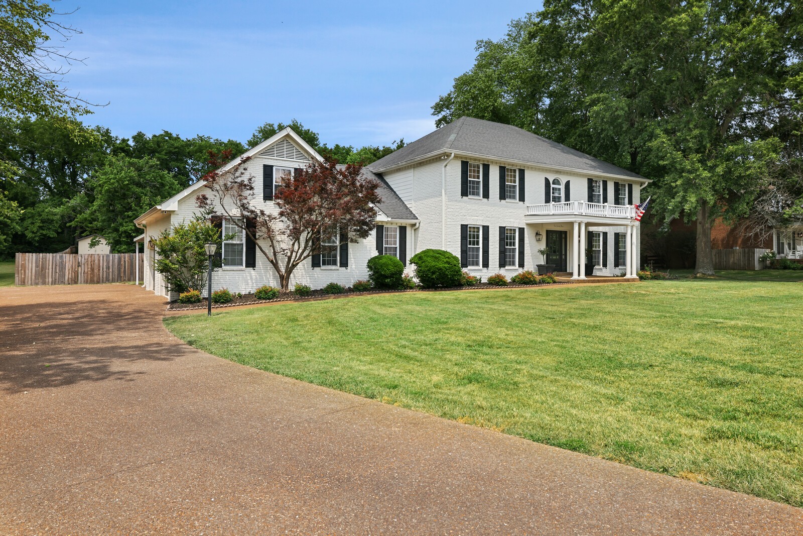 123 Arrowhead Dr