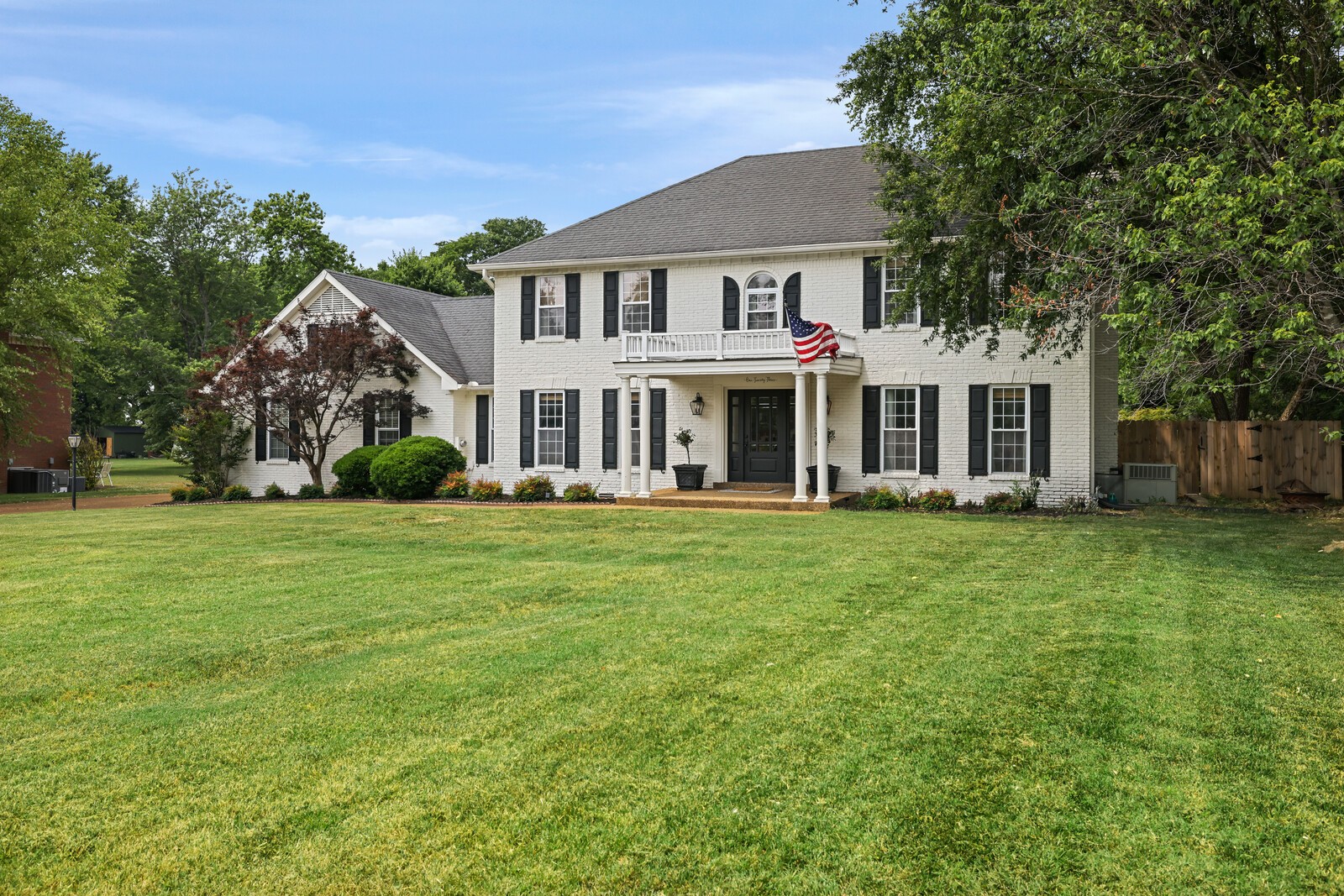 123 Arrowhead Dr