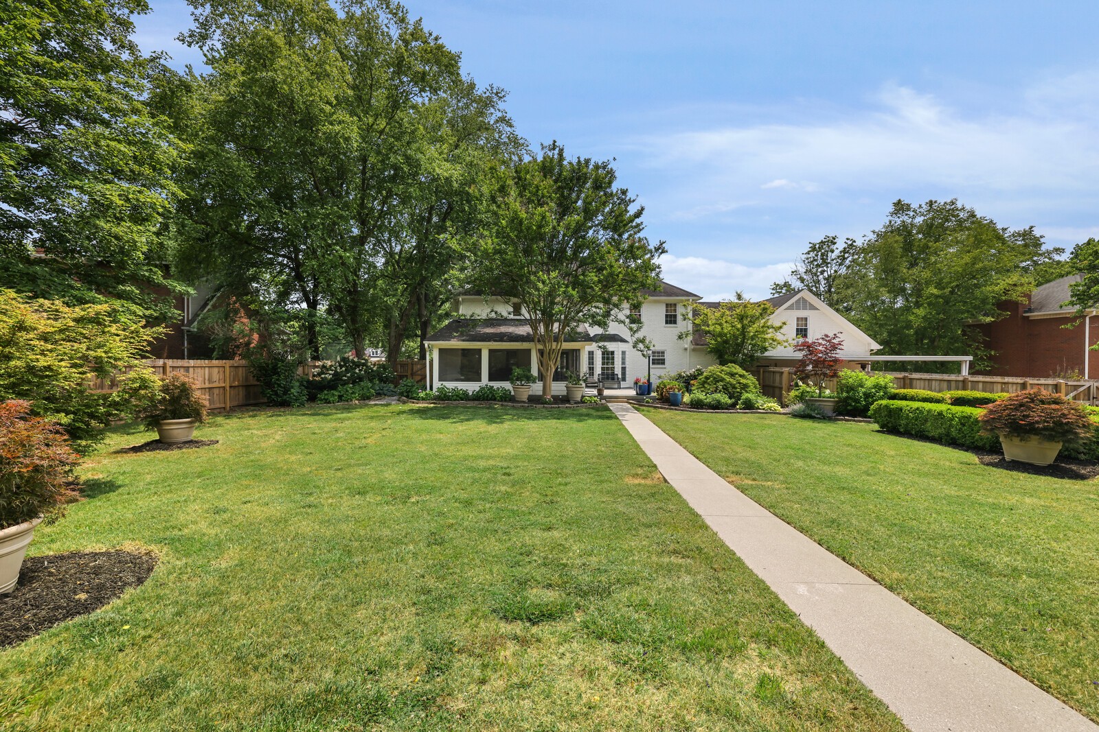 123 Arrowhead Dr
