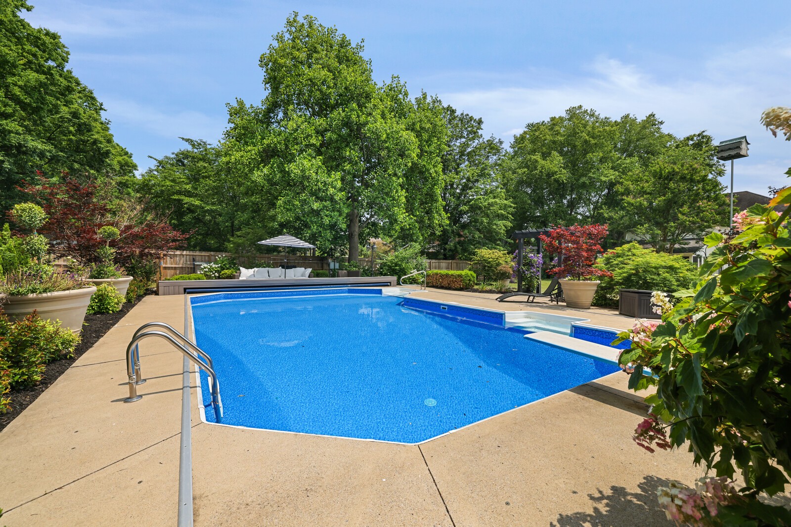 123 Arrowhead Dr