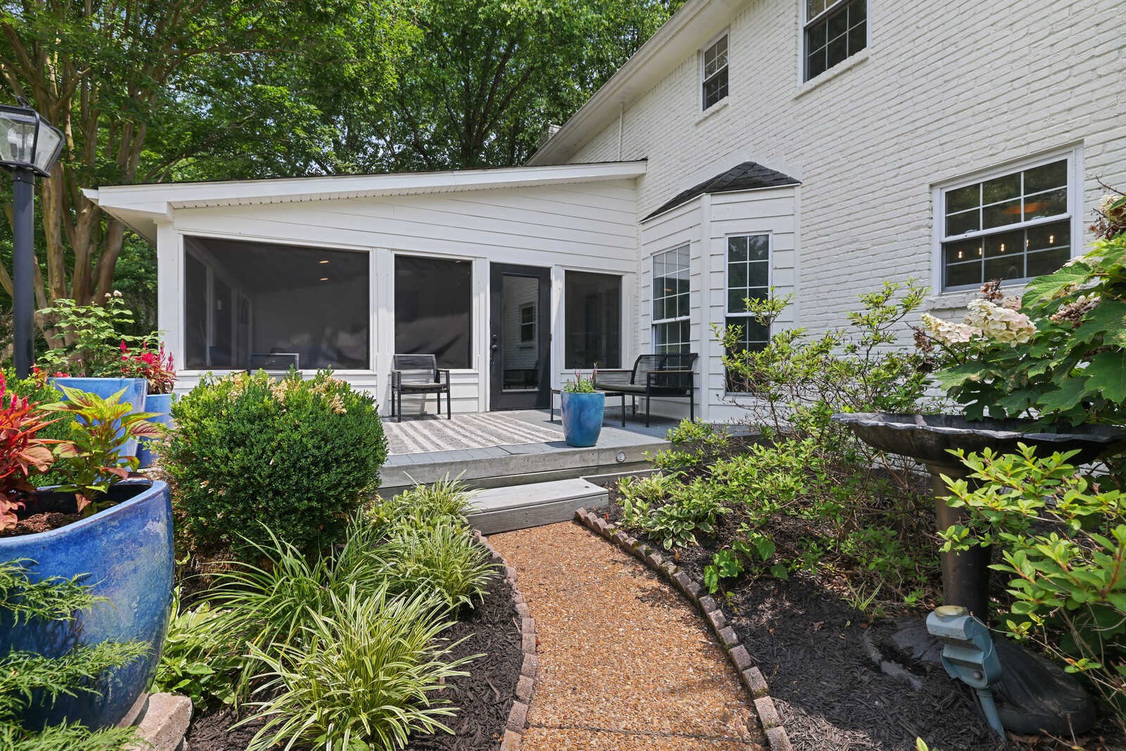 123 Arrowhead Dr