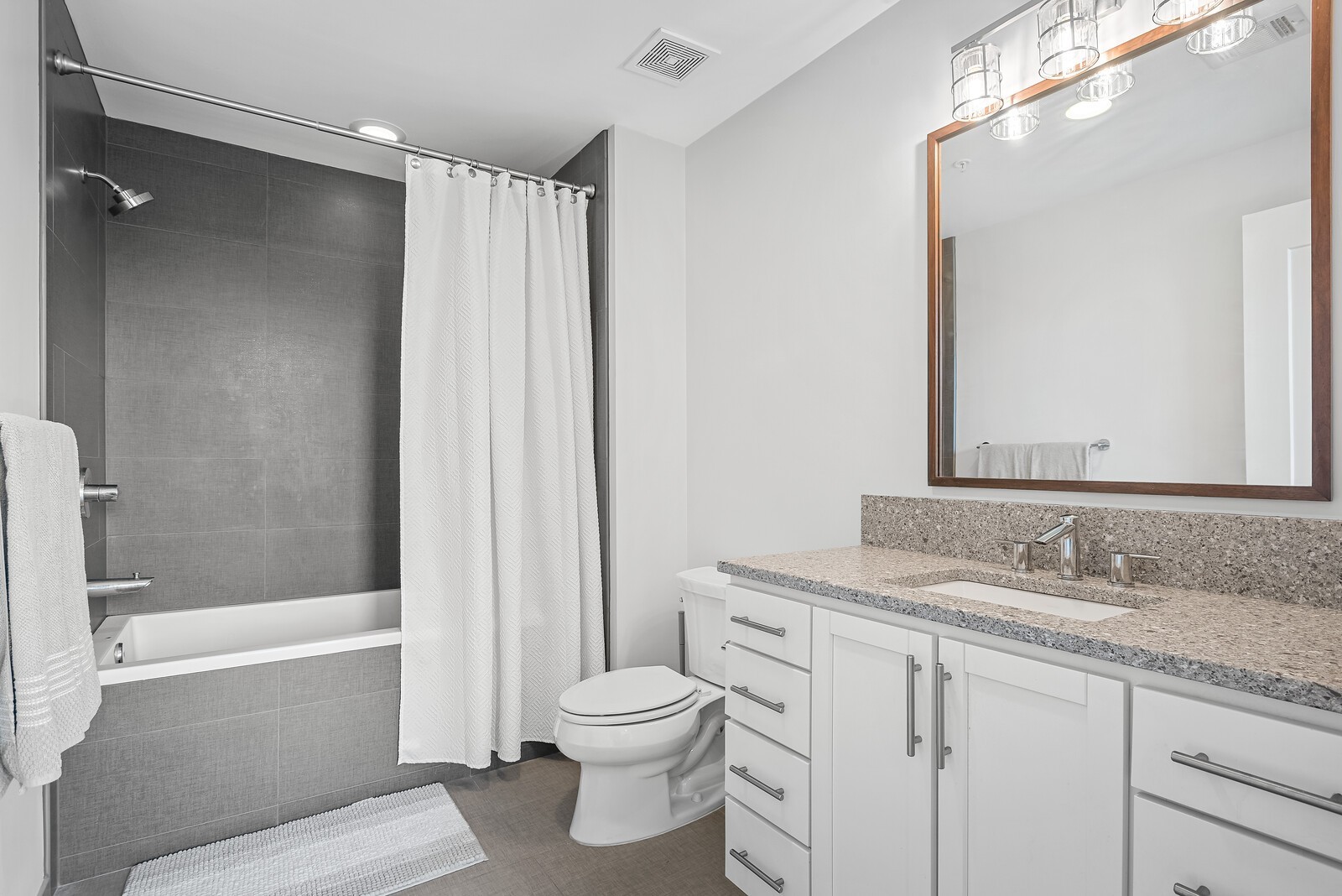 1212 Laurel St Unit: 1103