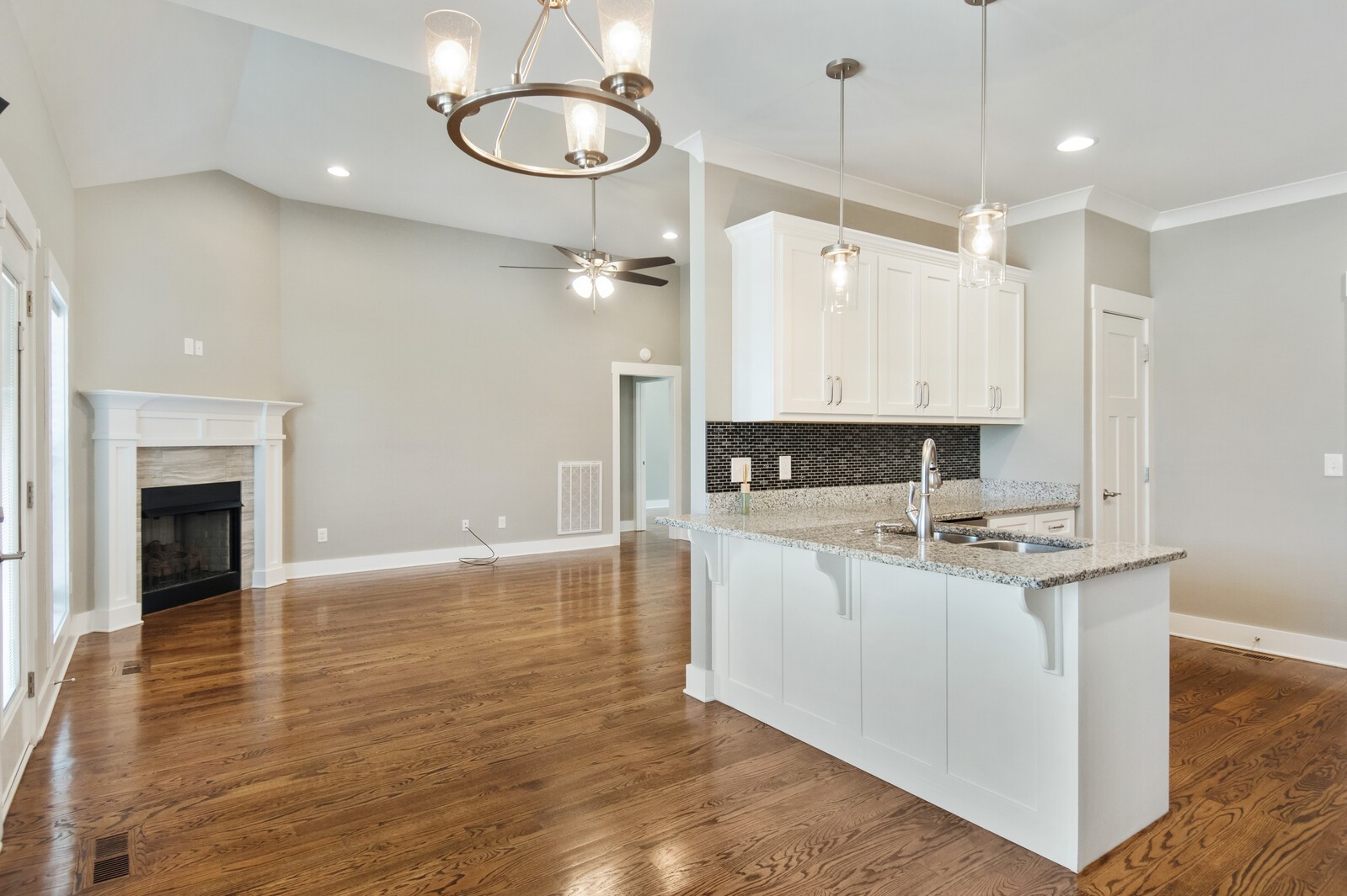 528 Lexington Cir