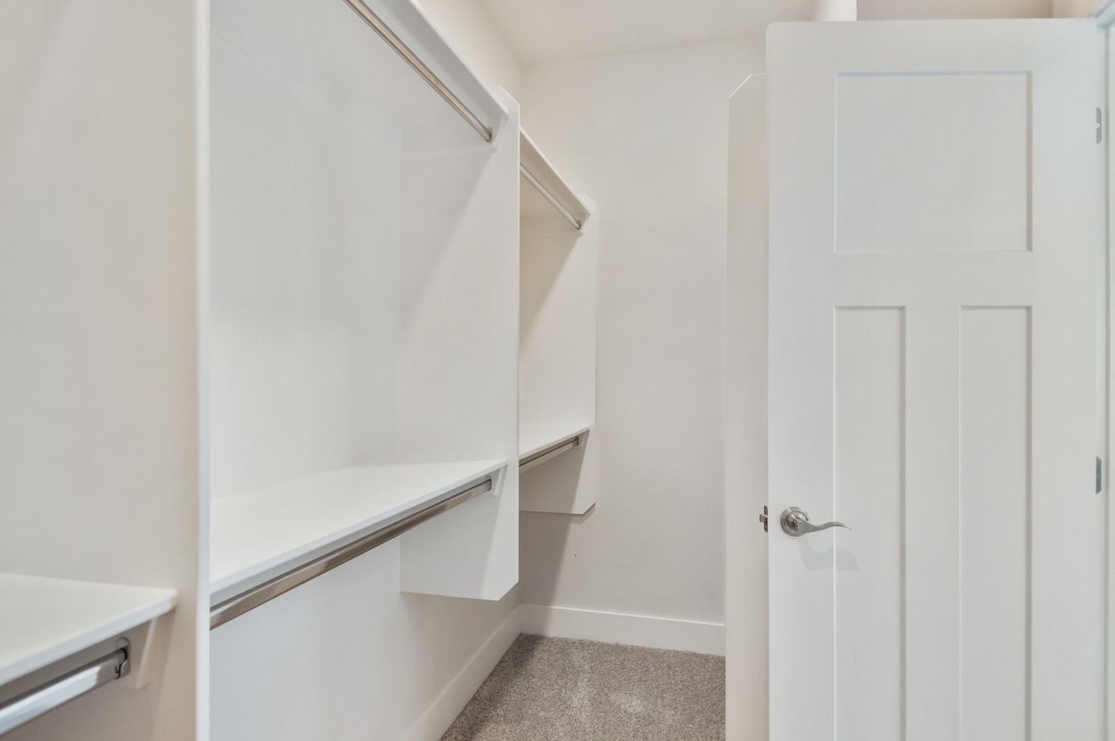 528 Lexington Cir