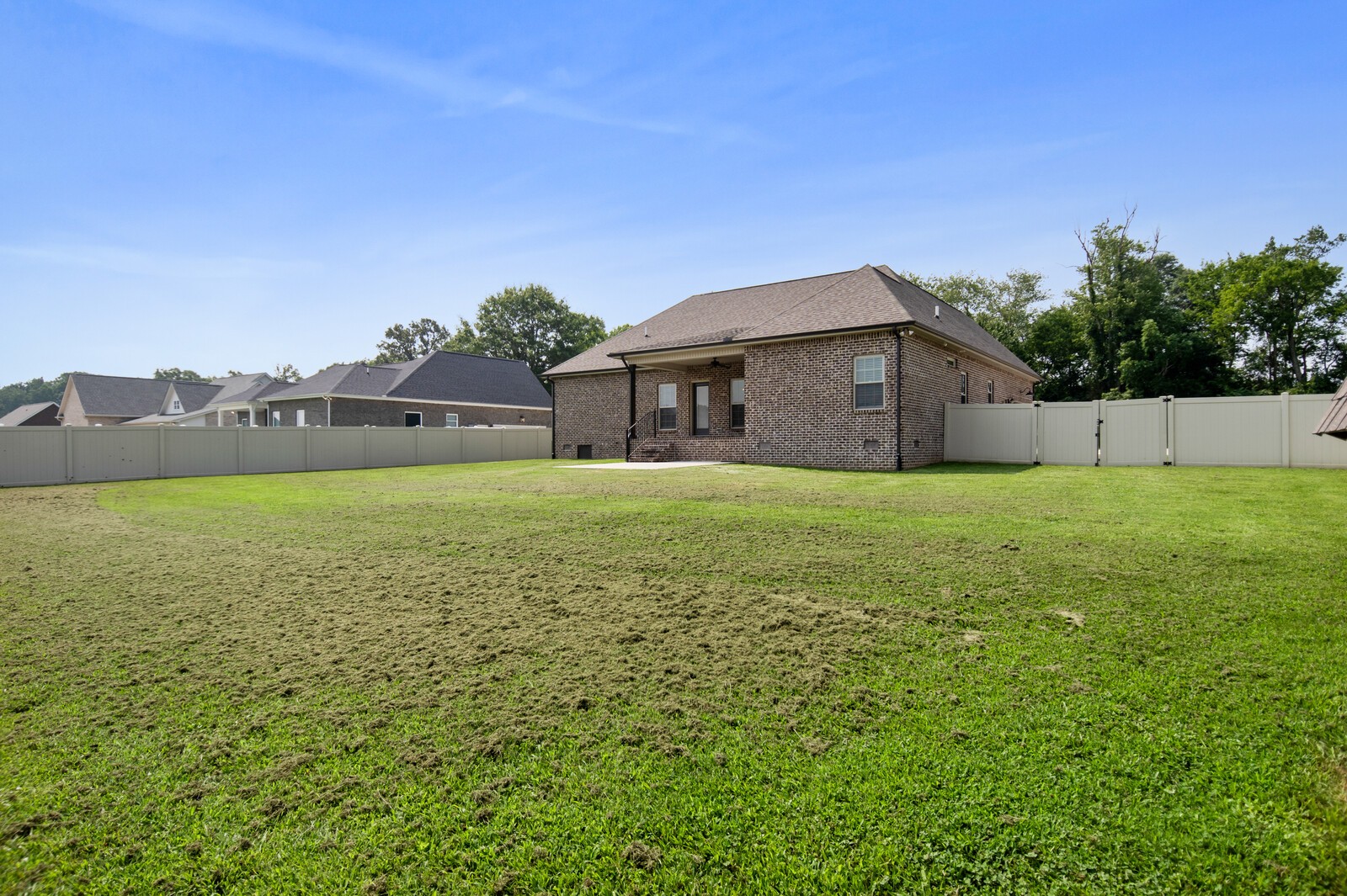 528 Lexington Cir