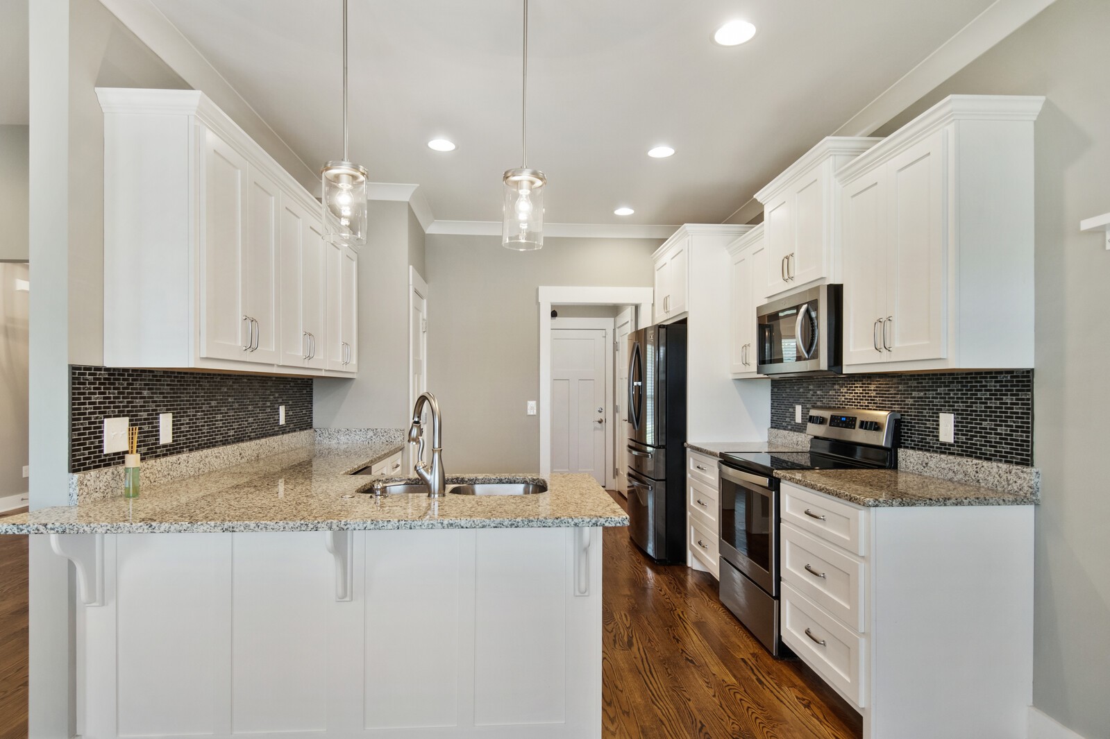 528 Lexington Cir