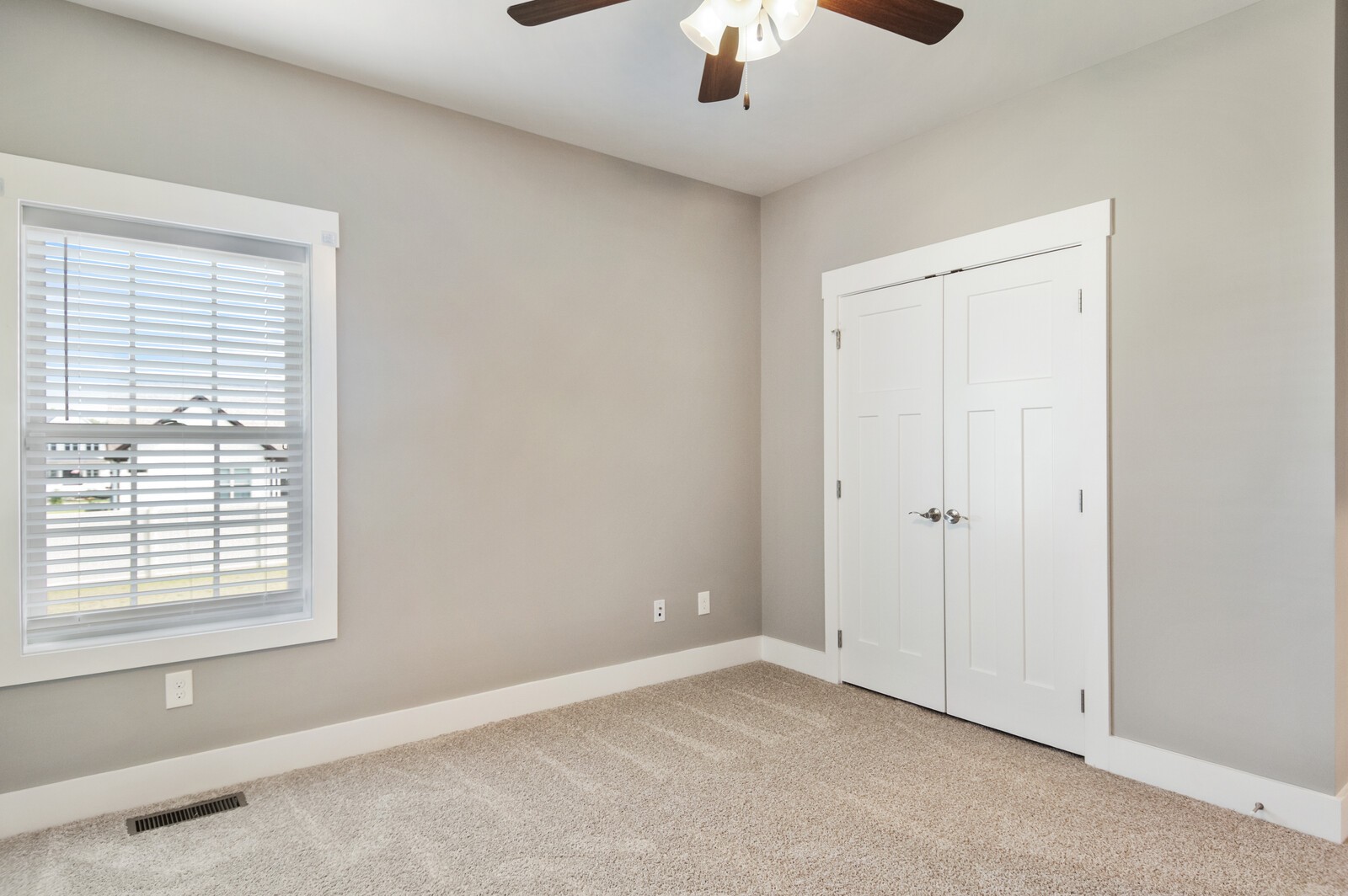 528 Lexington Cir