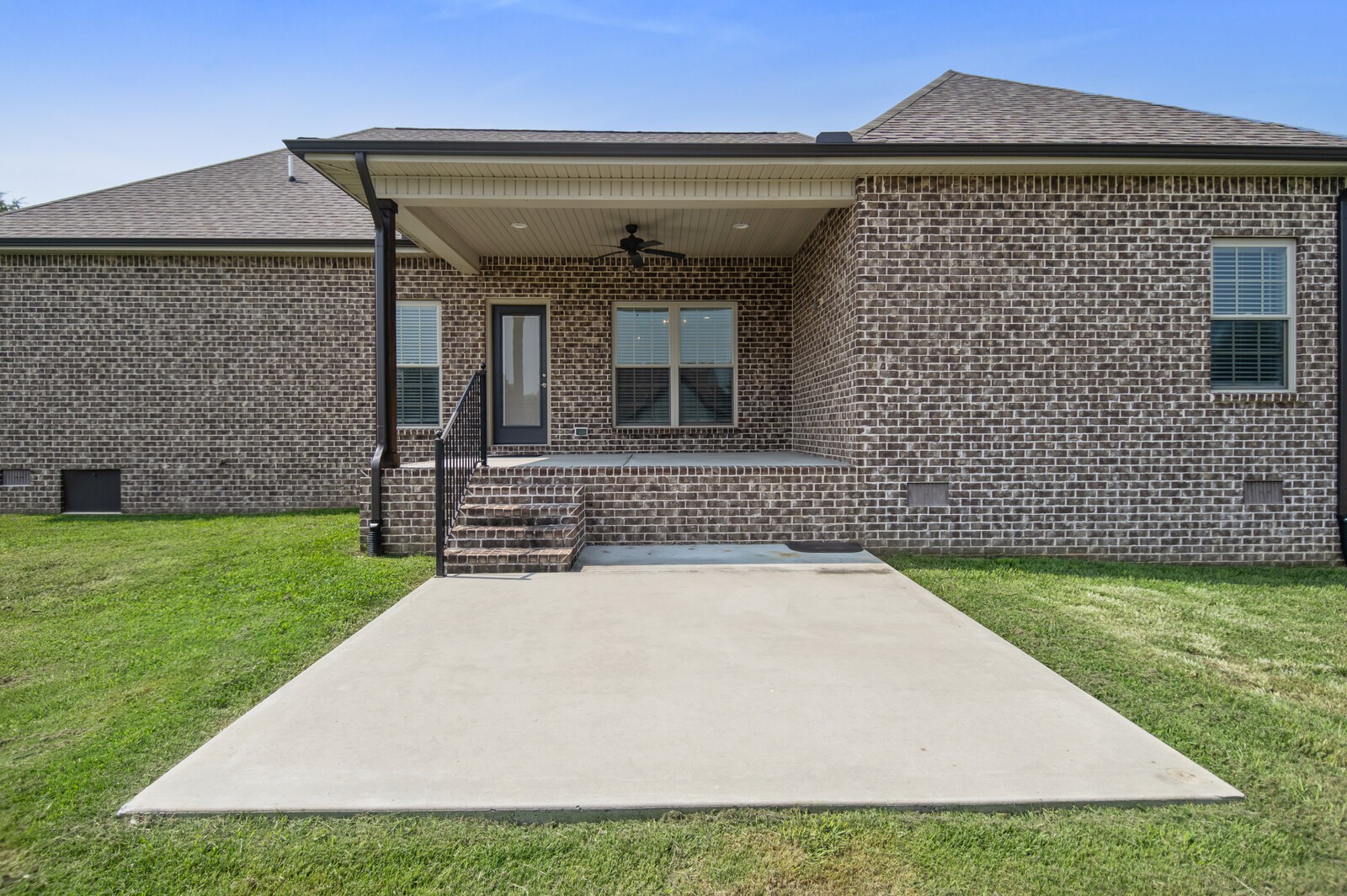 528 Lexington Cir