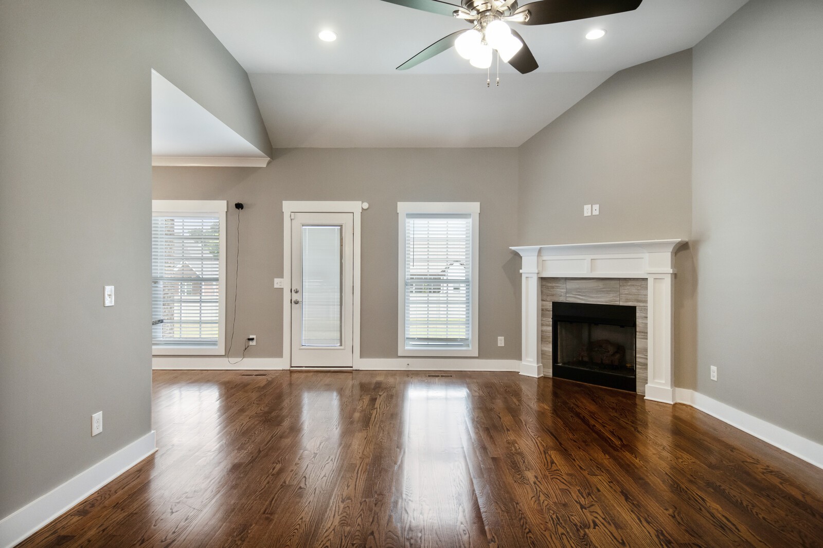 528 Lexington Cir