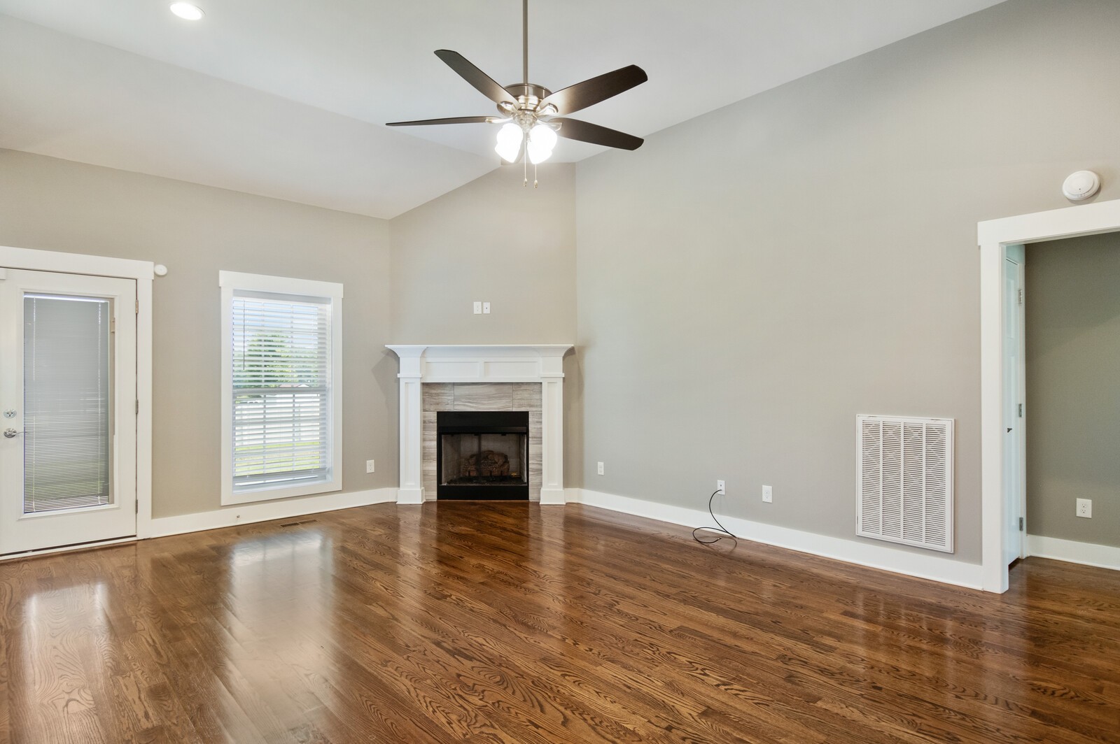 528 Lexington Cir