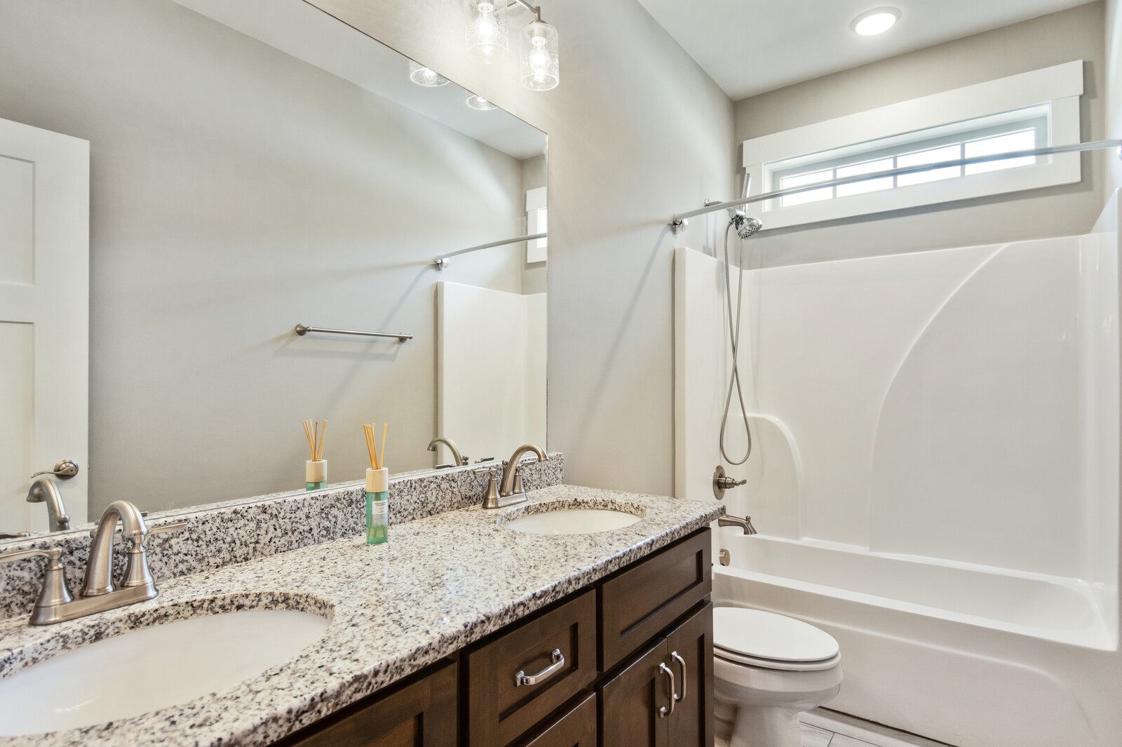 528 Lexington Cir