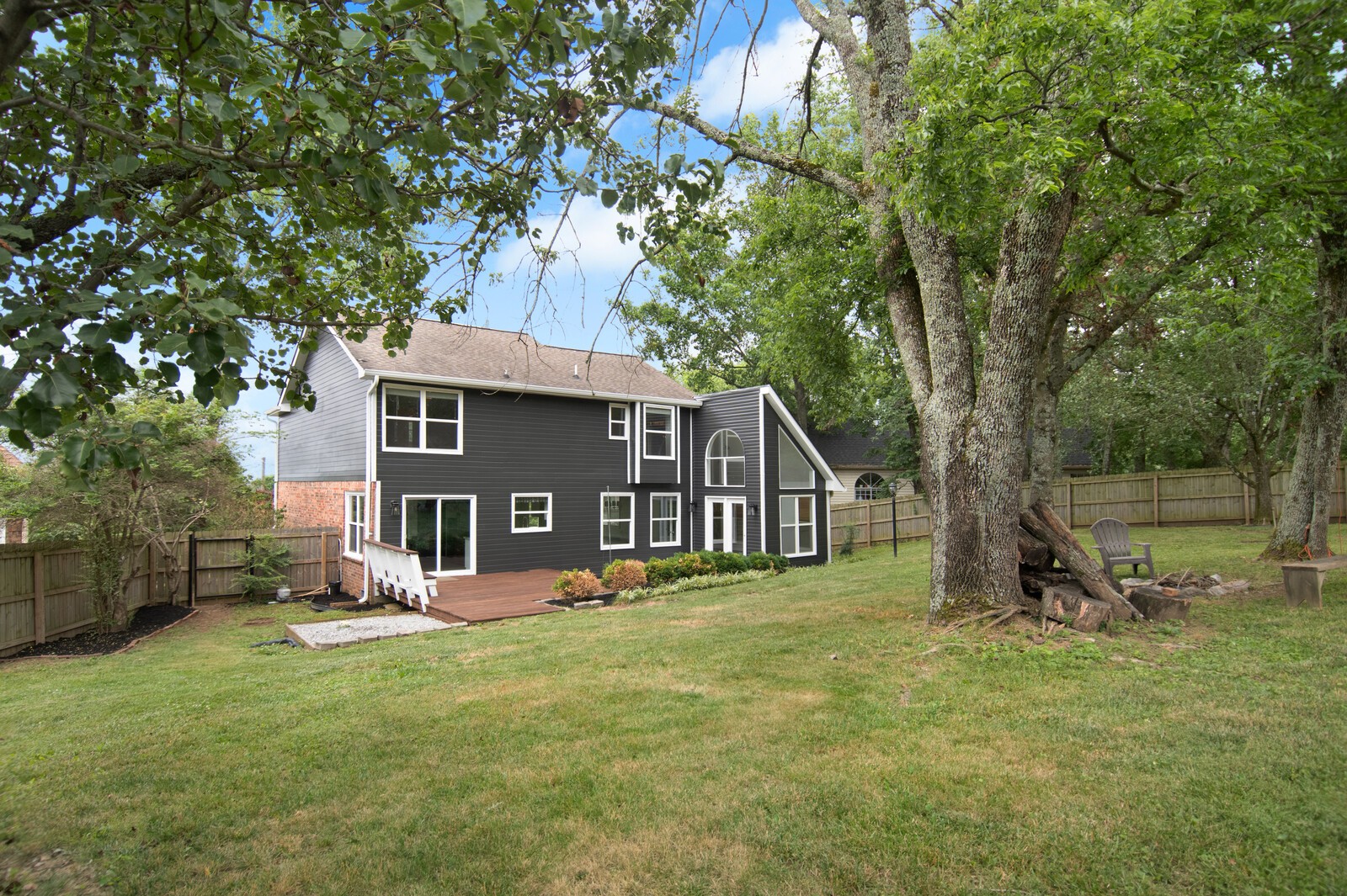 104 Red Maple Ct