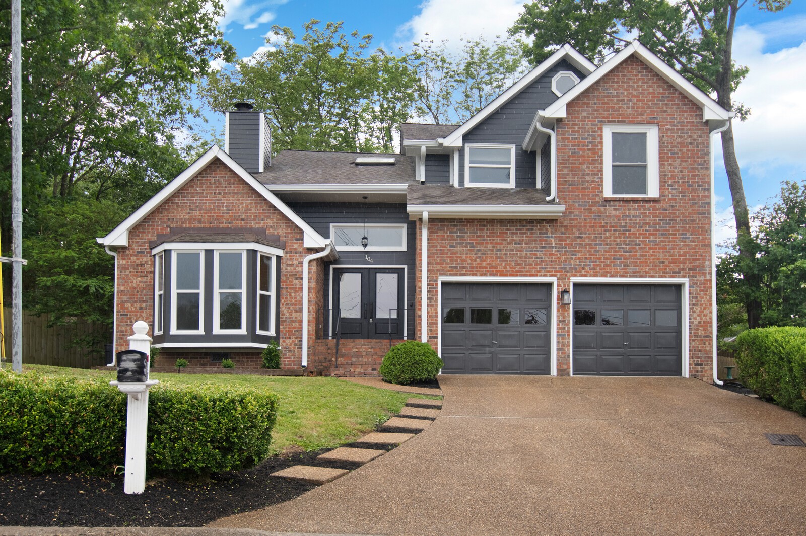 104 Red Maple Ct