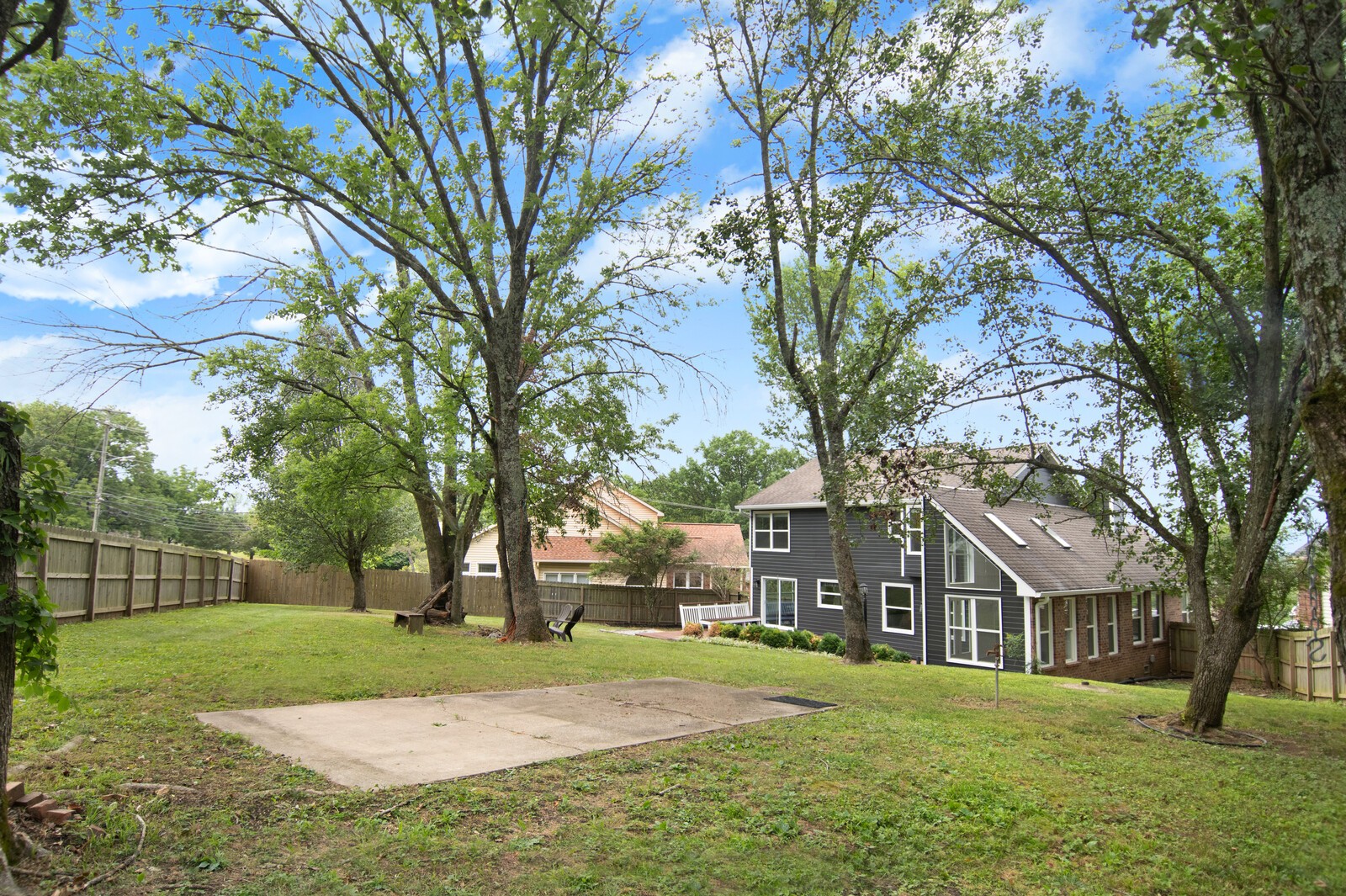 104 Red Maple Ct