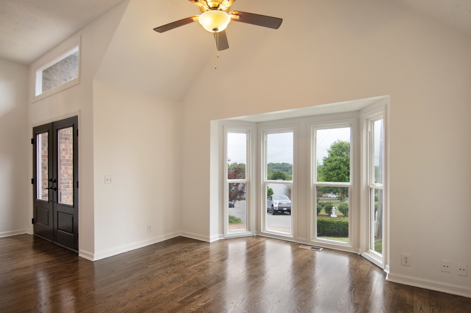 104 Red Maple Ct