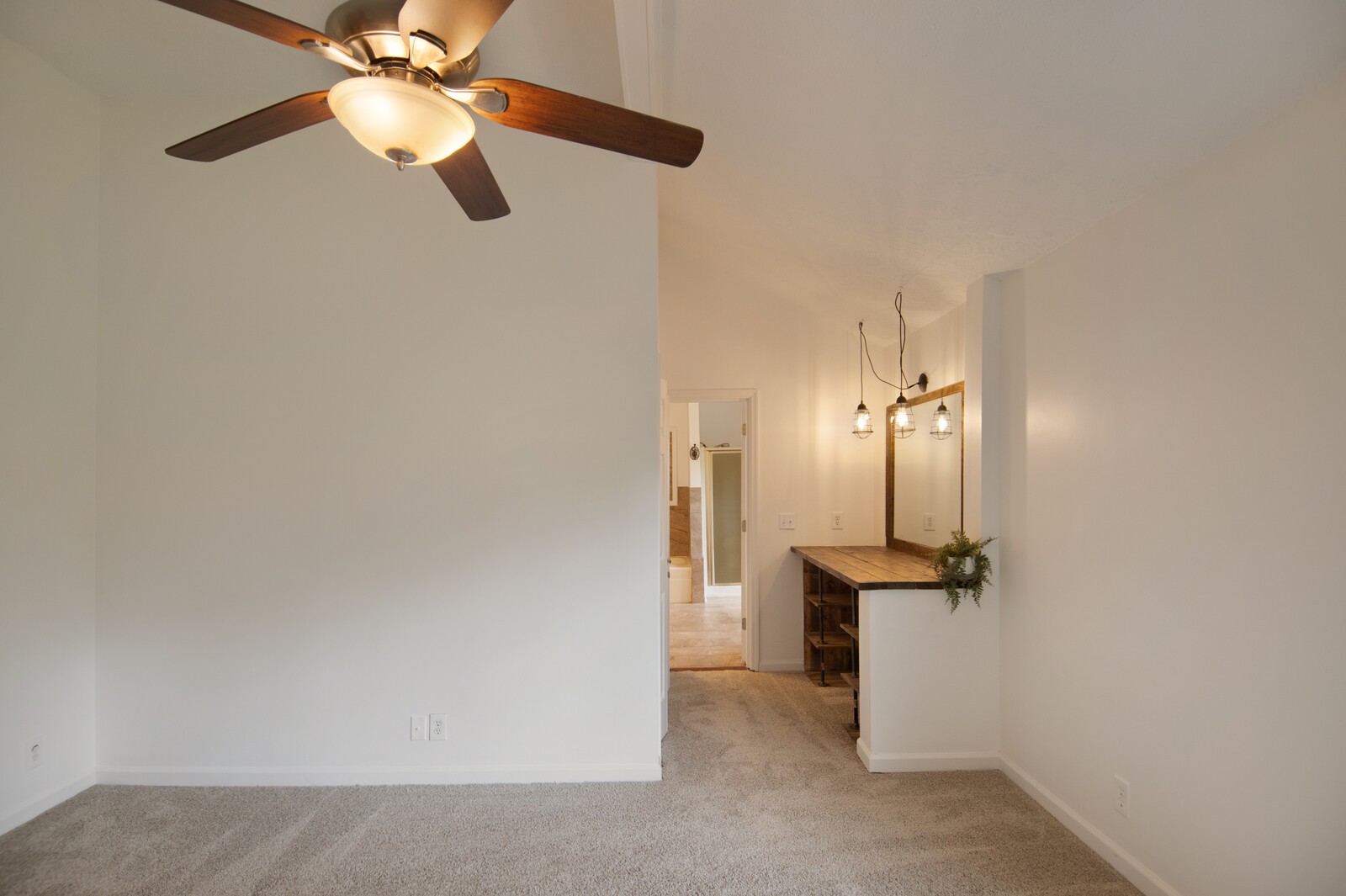 104 Red Maple Ct