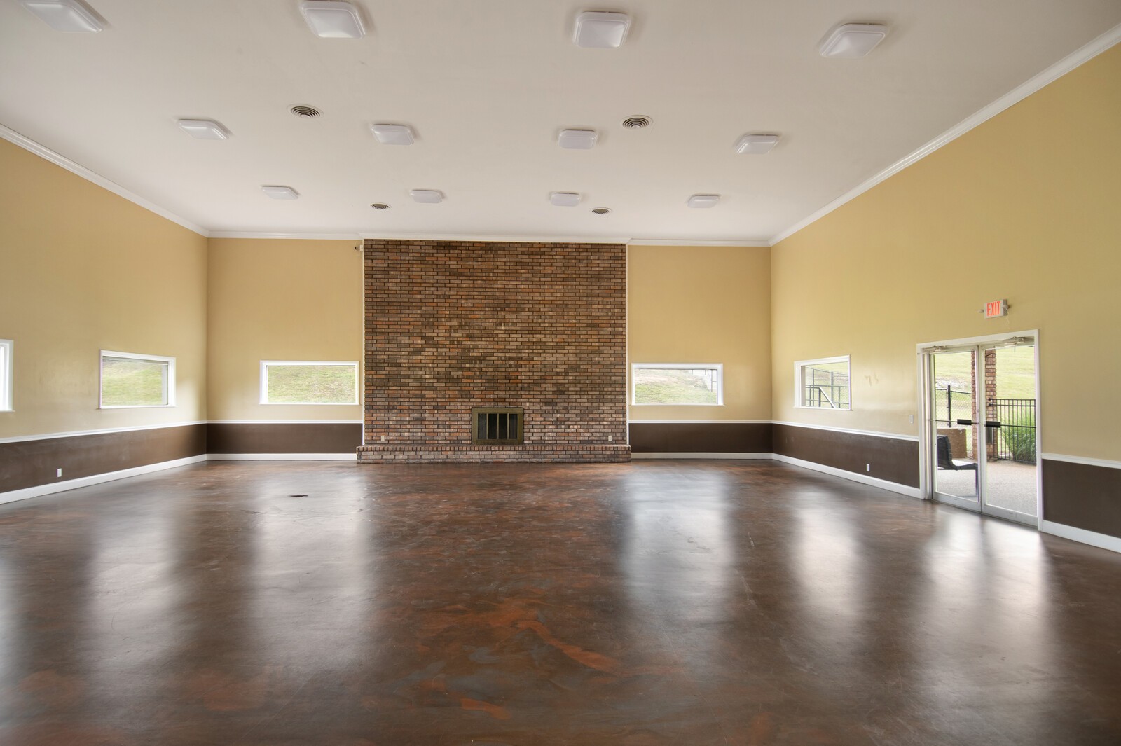 104 Red Maple Ct