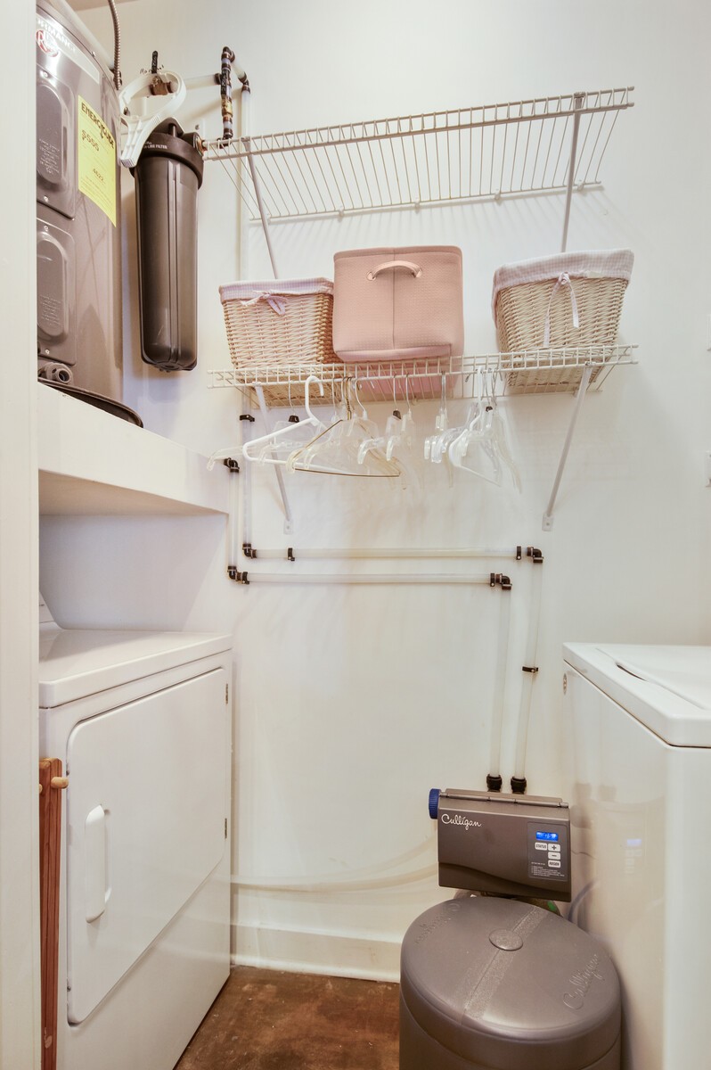1803 Broadway Unit: 503